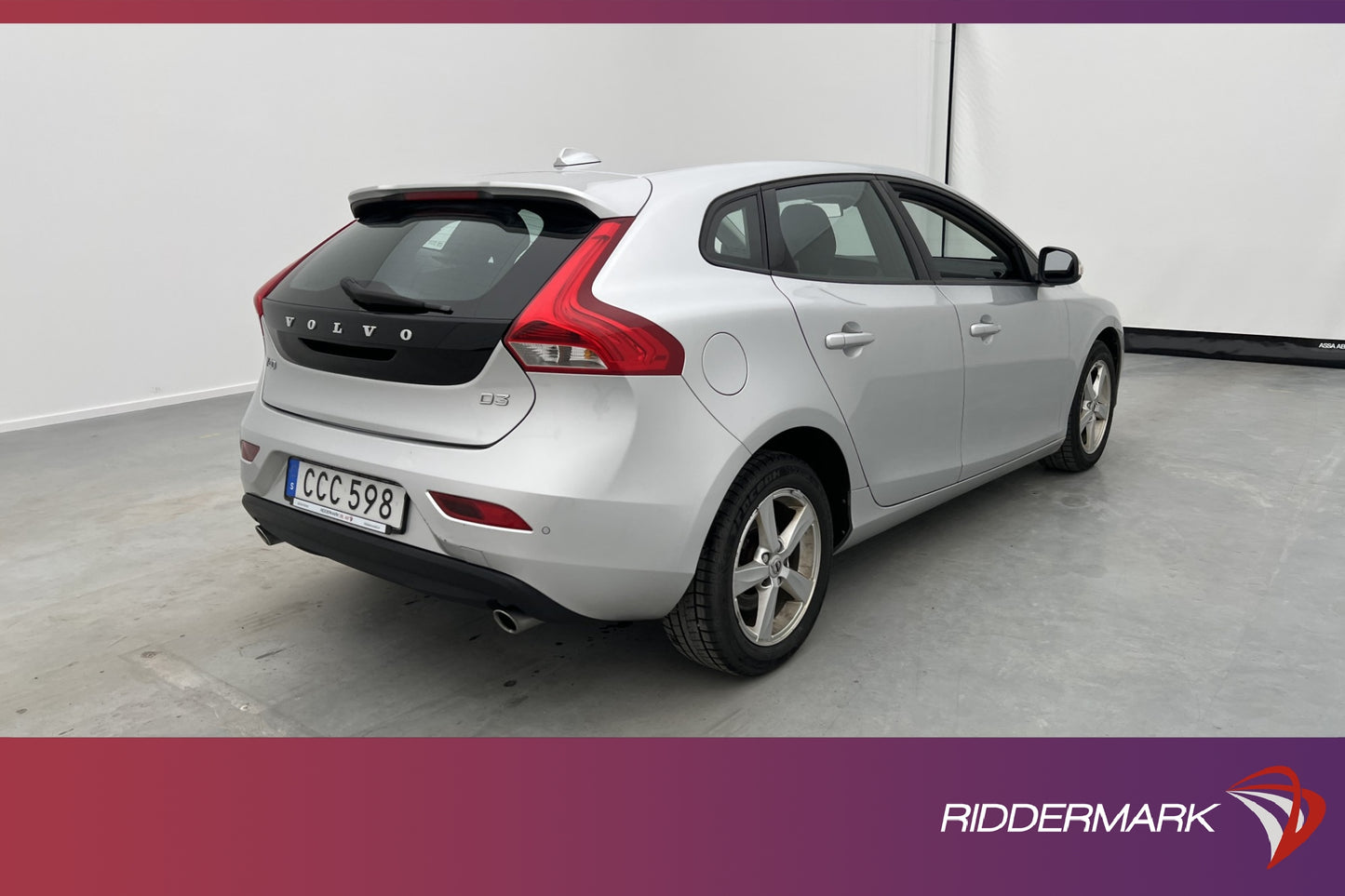 Volvo V40 D3 150hk P-sensorer 0,37l/Mil Euro 6