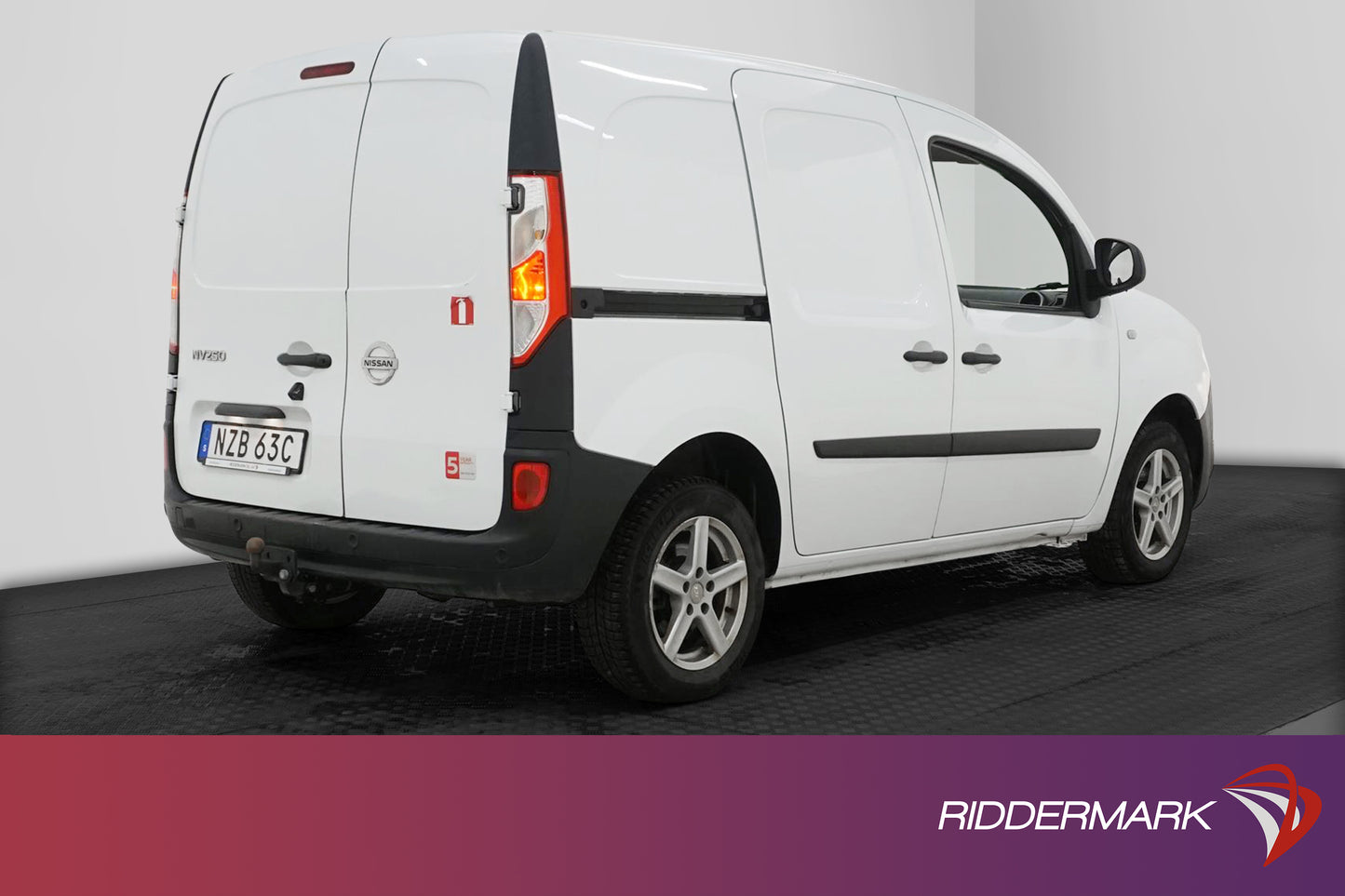 Nissan NV250 1.5dCi 95hk Dragkrok B-Kamera 1-Ägare Moms