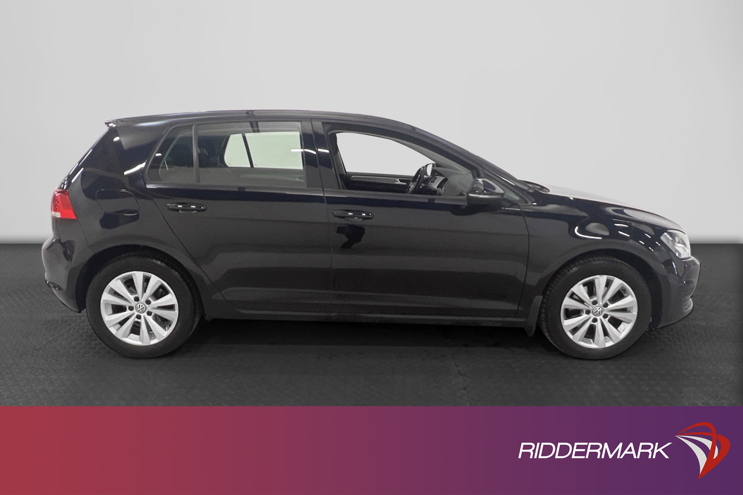 Volkswagen Golf 1.6 TDI 105 hk Touchskärm Låg skatt 0,4L/mil