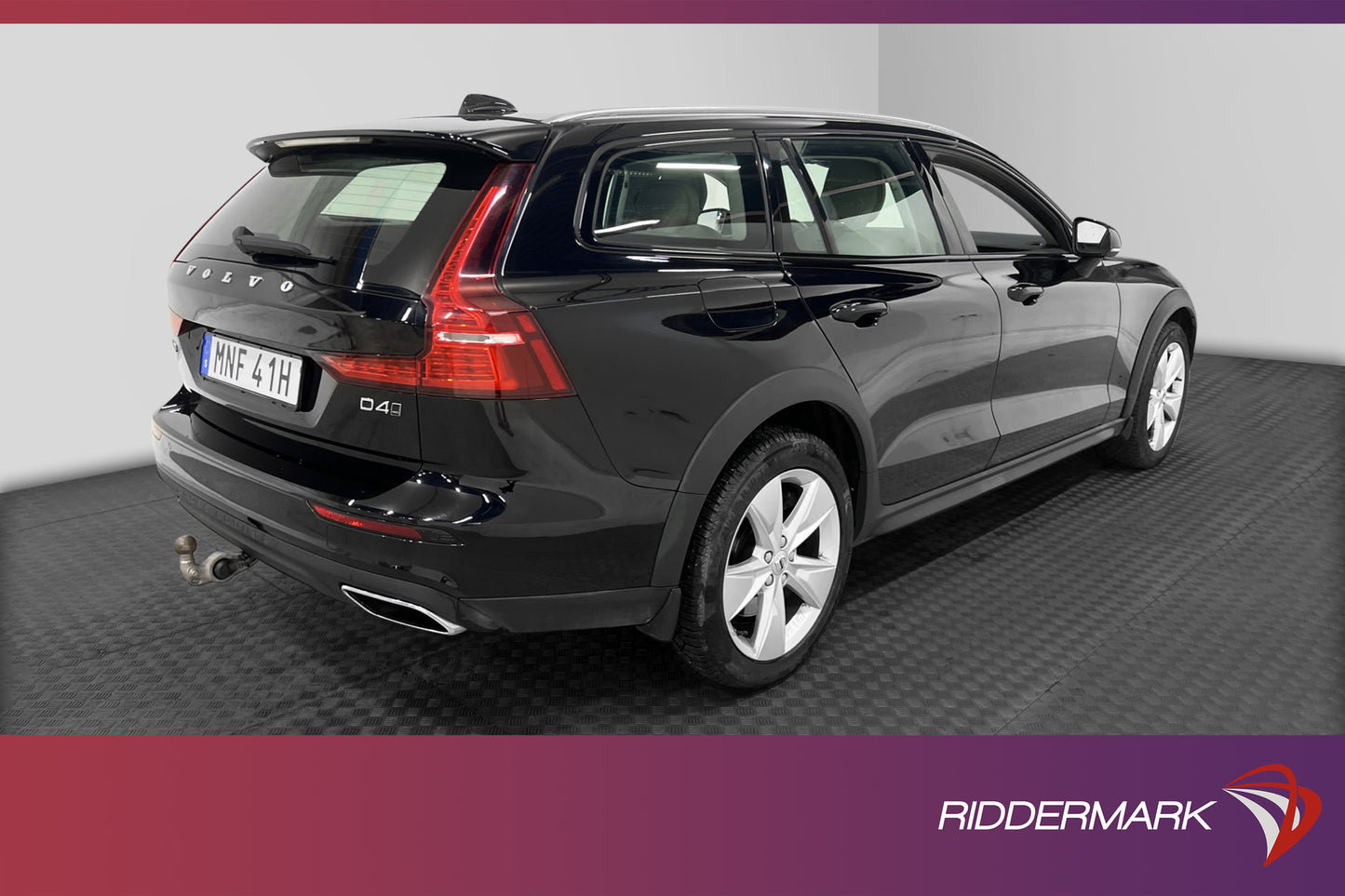 Volvo V60 Cross Country D4 AWD Momentum D-värm VOC Pano