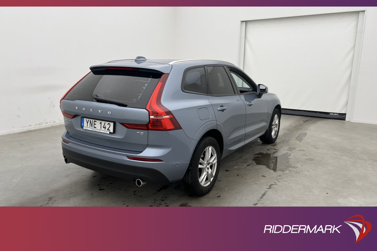 Volvo XC60 T5 250hk P-Värmare VOC Pano Skinn B-Kamera Navi