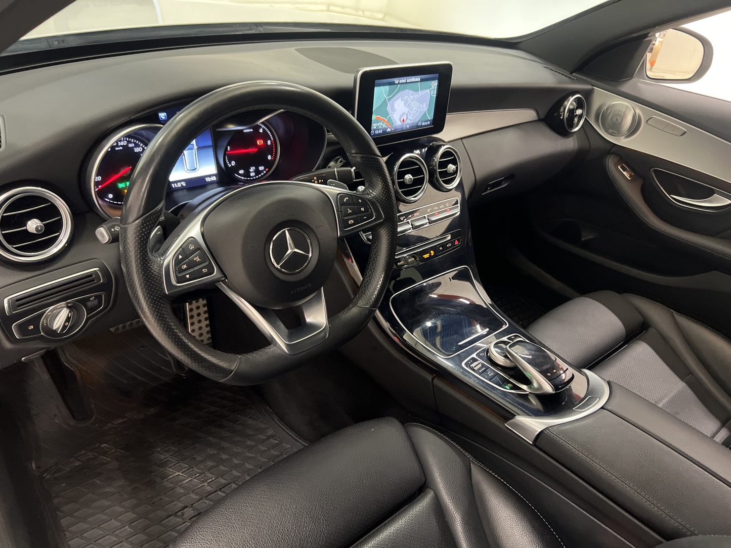 Mercedes-Benz C 220 T d 170hk AMG Burmester Skinn Dragkrok