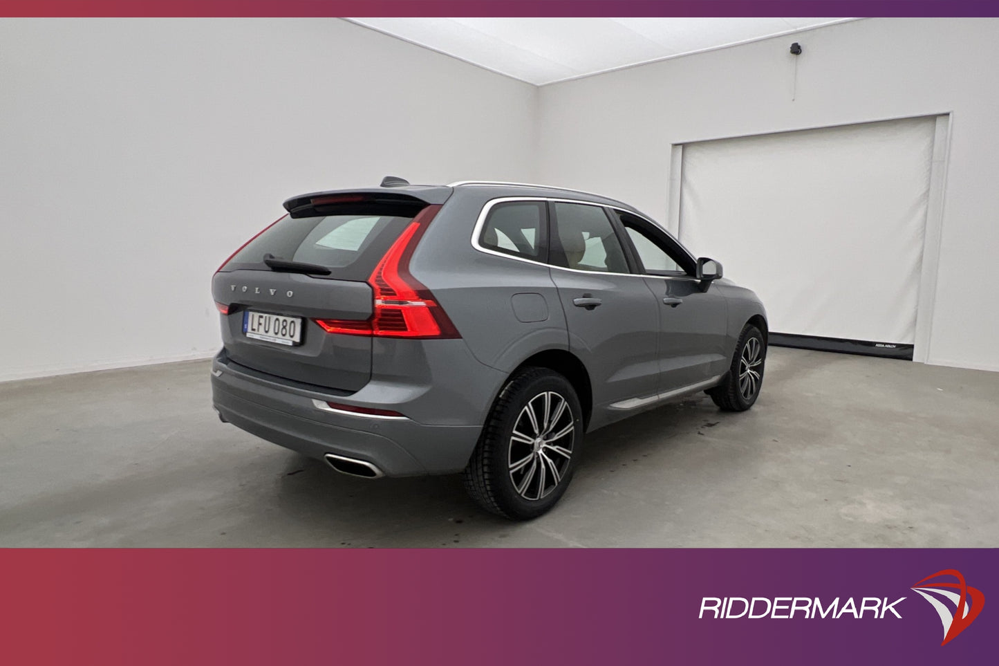 Volvo XC60 T5 AWD Inscription Värmare Kamera Navi BLIS Drag