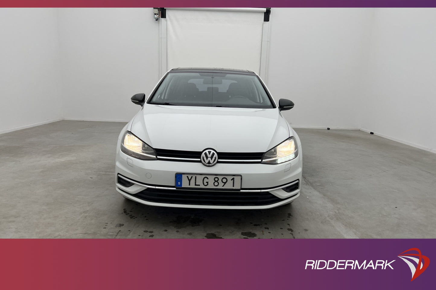 Volkswagen Golf 1.0 TSI 110hk Taklucka CarPlay Välservad