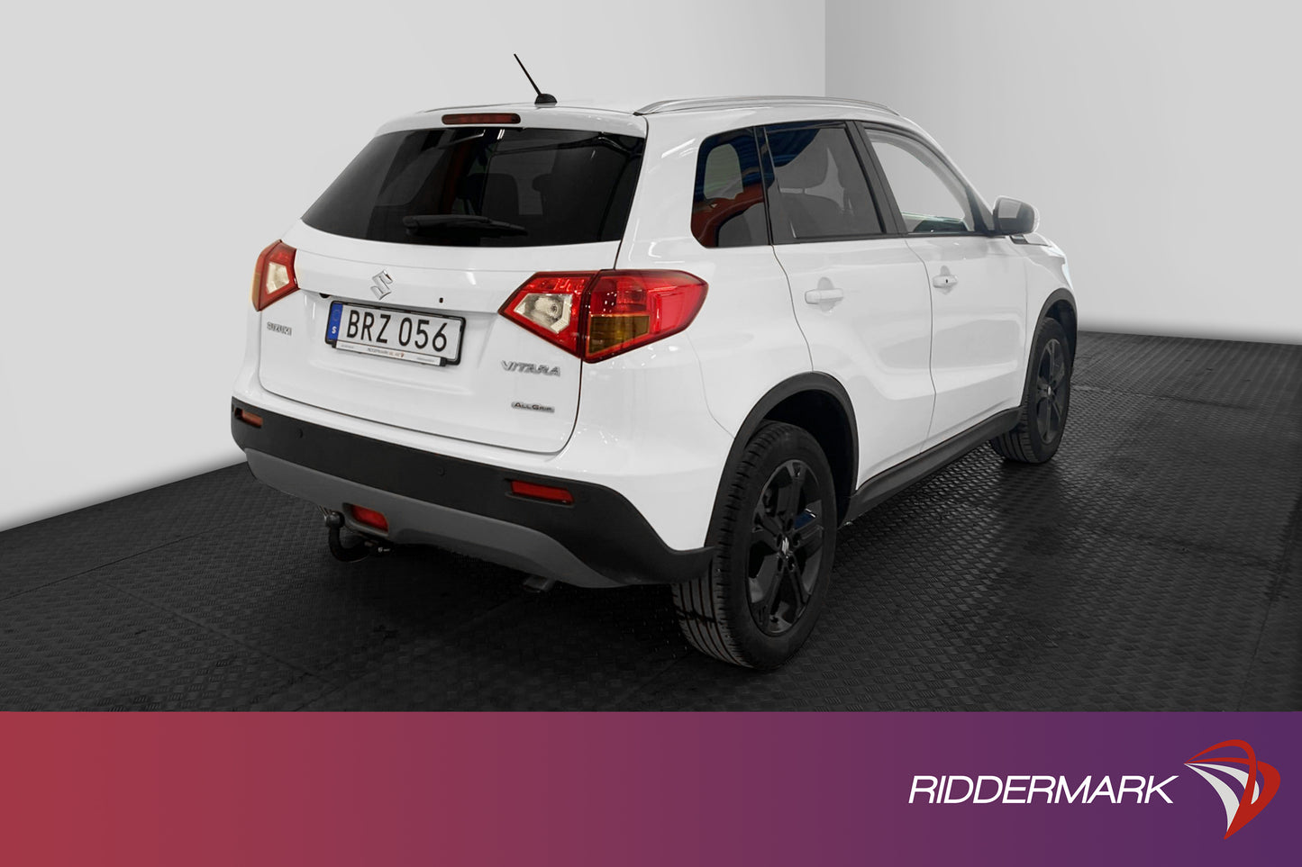 Suzuki Vitara 1.4 140 hk Dragkrok Navi Backkamera Nyservad