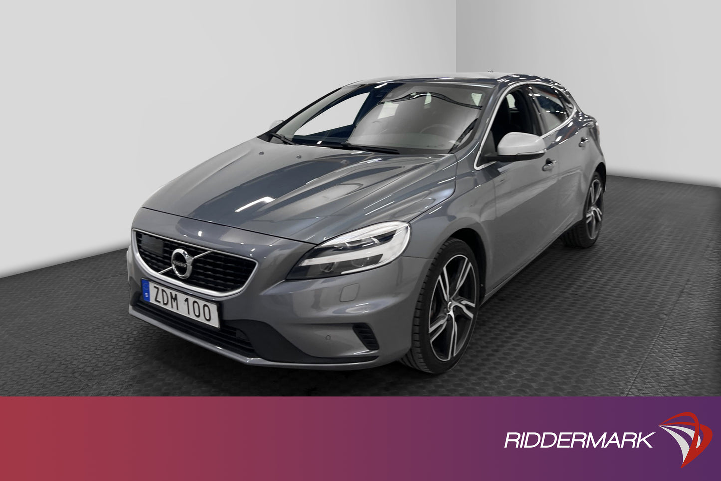 Volvo V40 D3 150hk R-Design D-Värmare VOC B-Kamera Navi