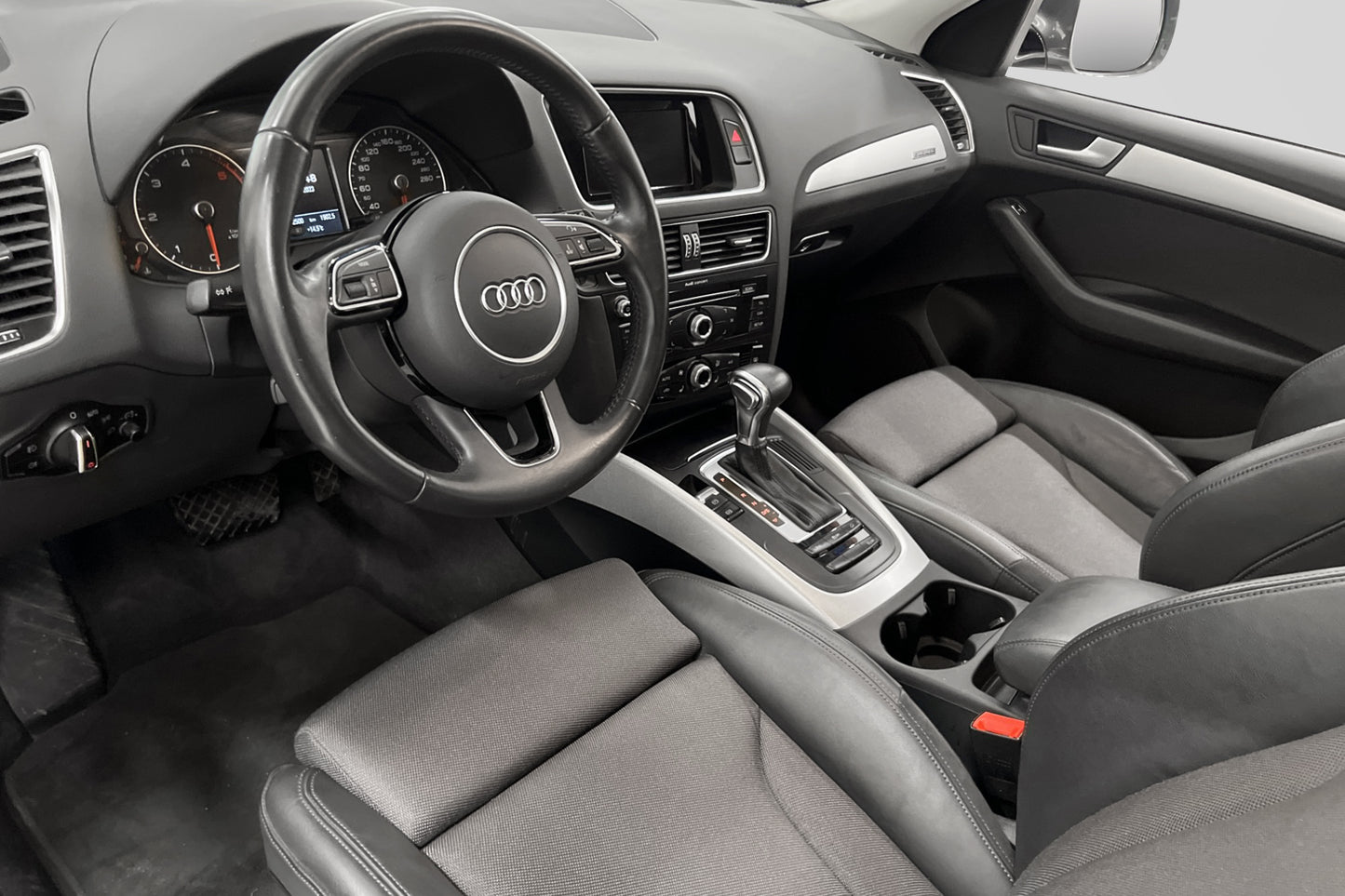 Audi Q5 2.0 TDI Quattro 190hk Design Värmare Sensorer Drag