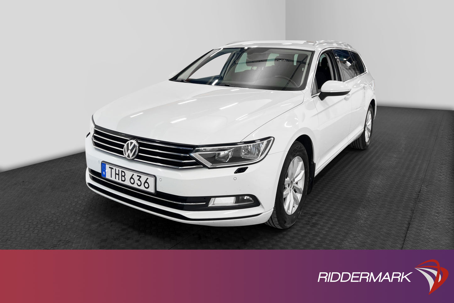 Volkswagen Passat TSI 150hk Cockpit B-kamera Keyless Drag