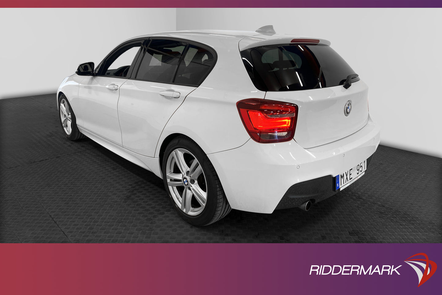 BMW 118d 143hk M Sport M-värmare Alcantara P-sensorer