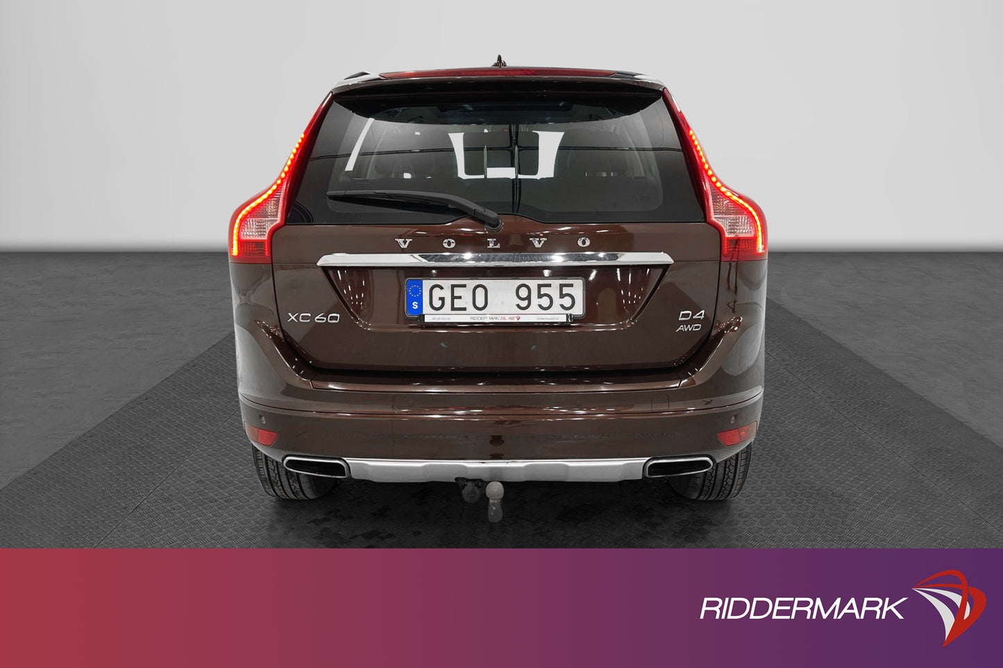 Volvo XC60 D4 AWD 181hk Voc M-Värm Pano D-Värm Drag Navi