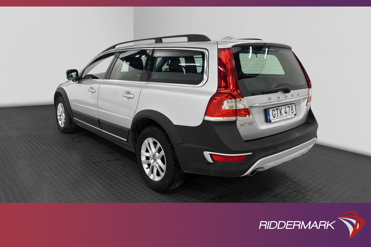 Volvo XC70 D4 AWD Momentum Classic D-värm VOC Navi BLIS