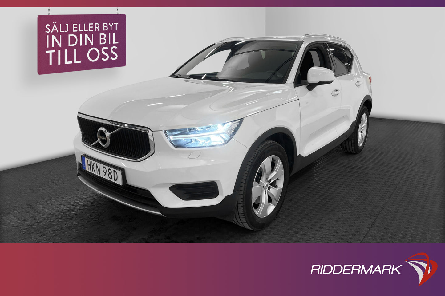 Volvo XC40 D3 AWD 150hk Momentum VOC Värmare Navi Välservad