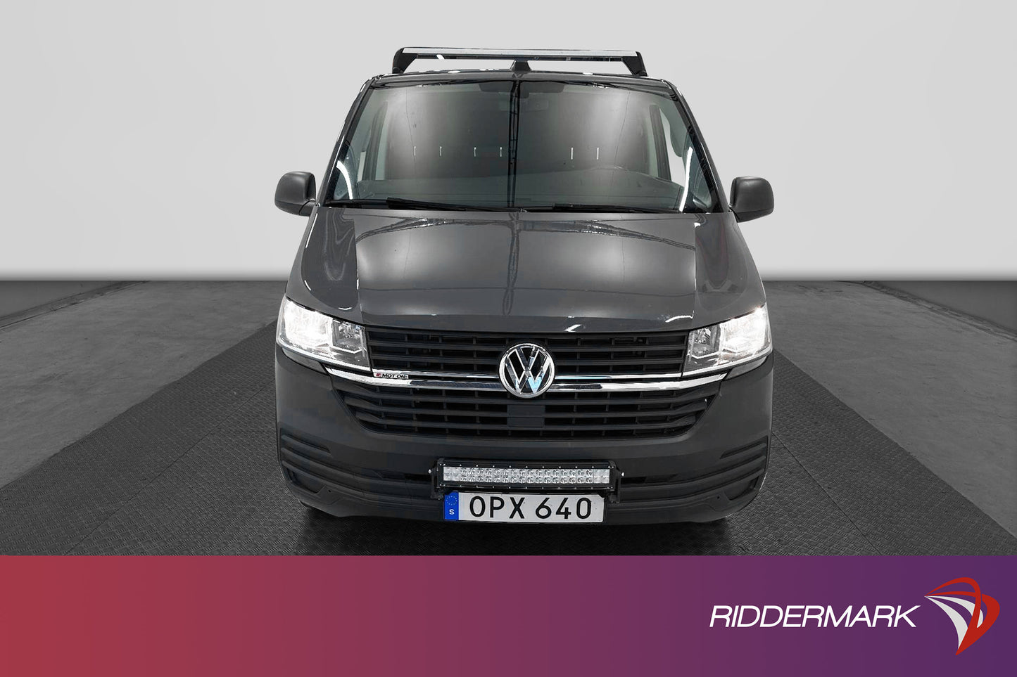 Volkswagen Transporter 2.0 4M 150hk Värmare Navi Drag MOMS