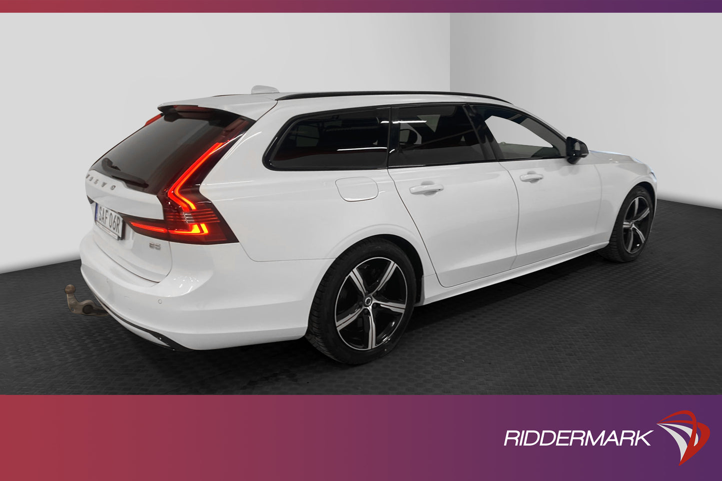 Volvo V90 B5 R-Design Inscription VOC 360° B&W Drag MOMS