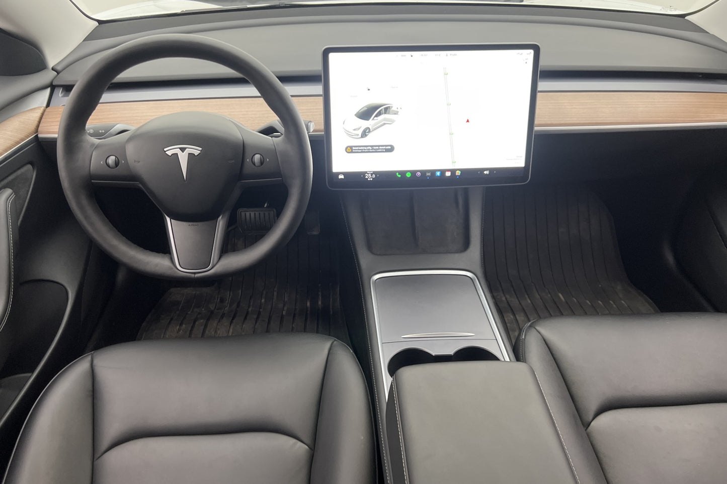 Tesla Model 3 Standard Range Plus 325hk Autopilot Dragkrok