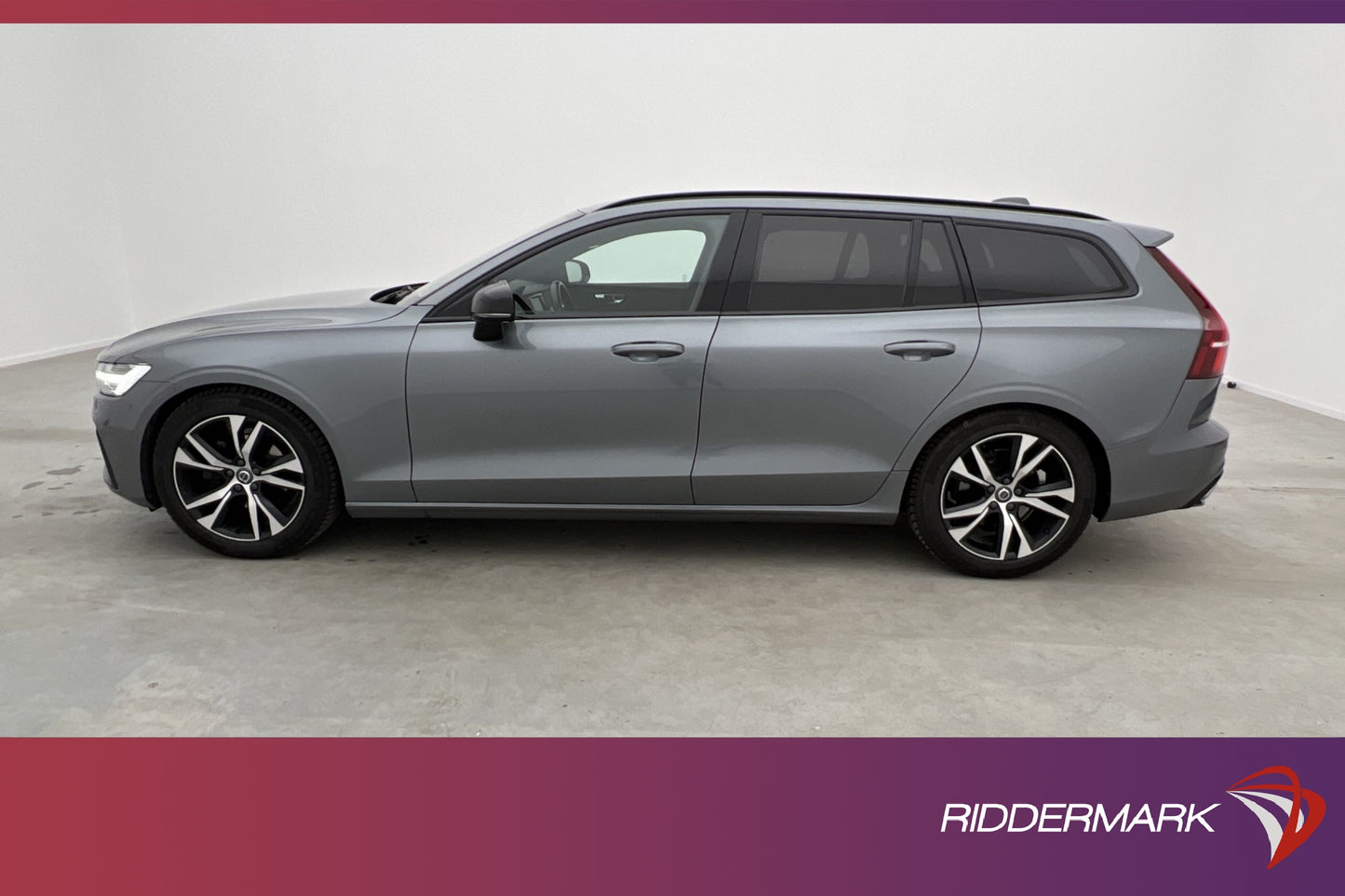 Volvo V60 D4 AWD R-Design VOC Pano H/K 360° HuD Navi D-Värm