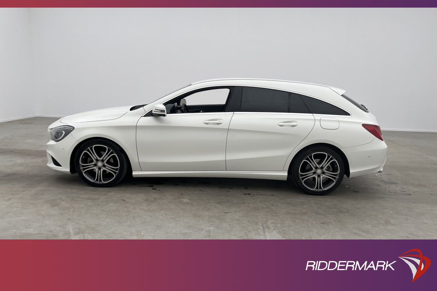 Mercedes-Benz CLA 220 d Shooting Brake 4M Värm Kamera Drag