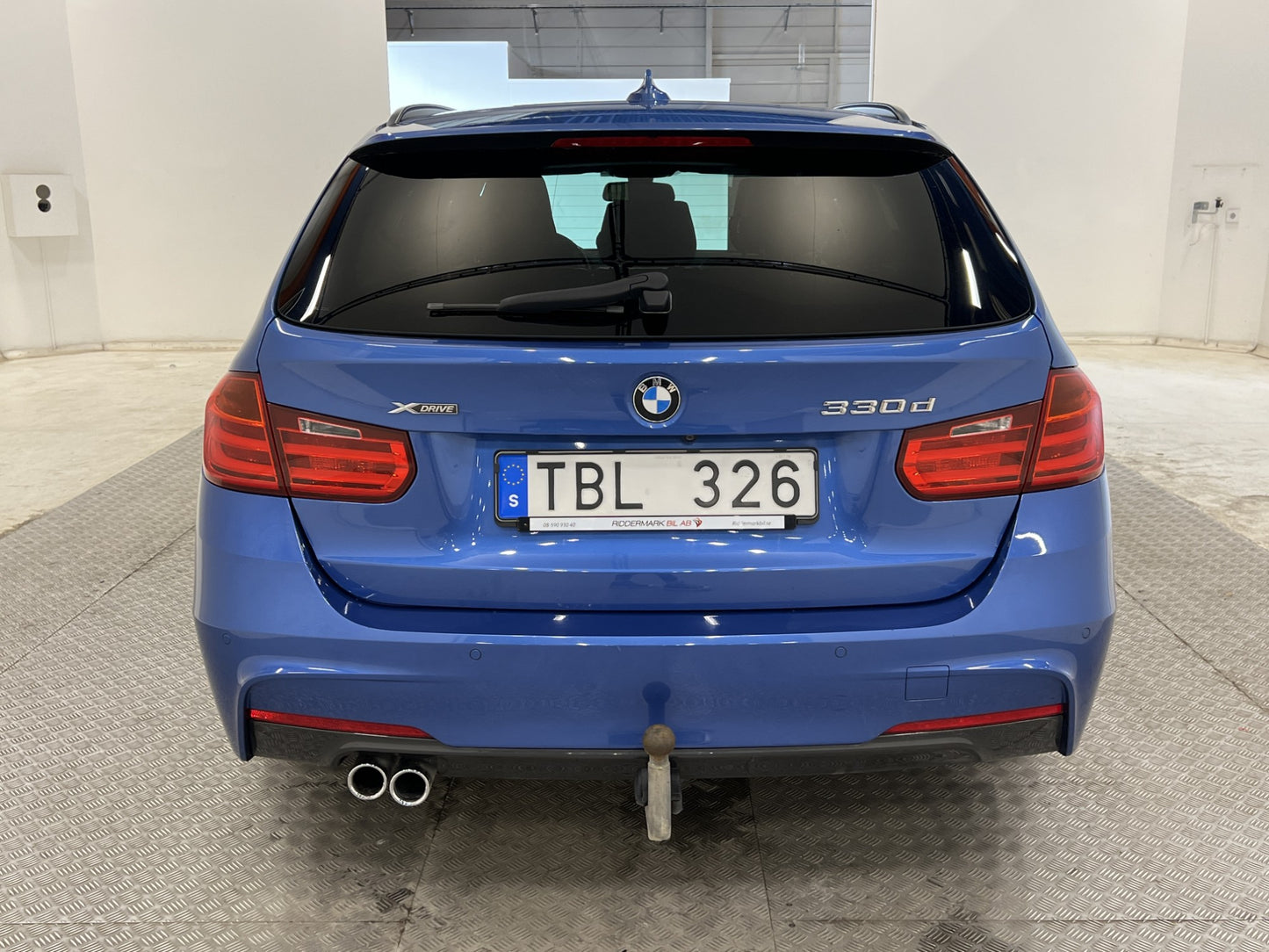 BMW 330d xDrive 258hk M-Sport Skinn Värmare Kamera Drag Navi