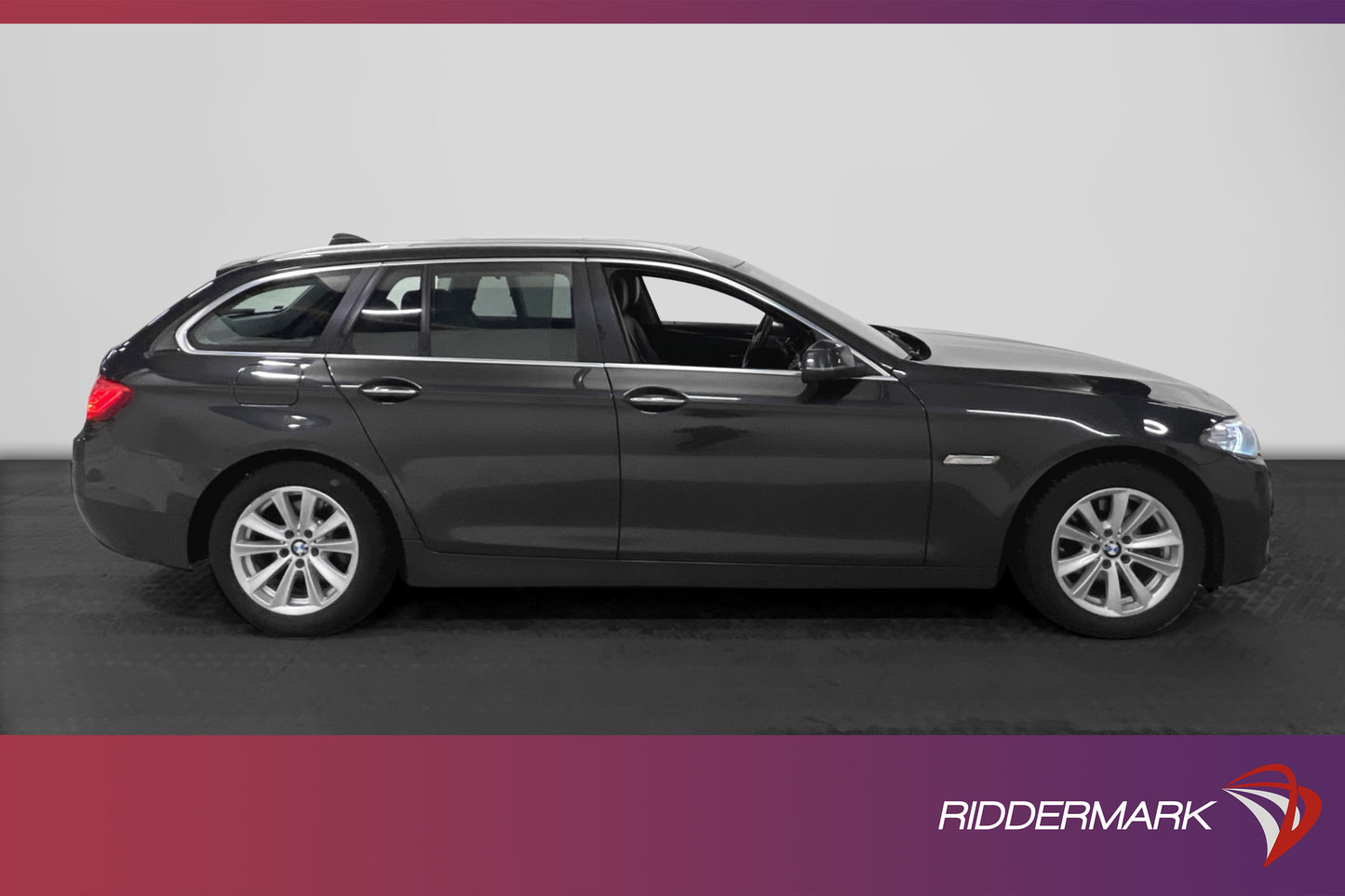 BMW 520d xDrive 190hk Värmare H/K Pano Skinn P-sensor Drag