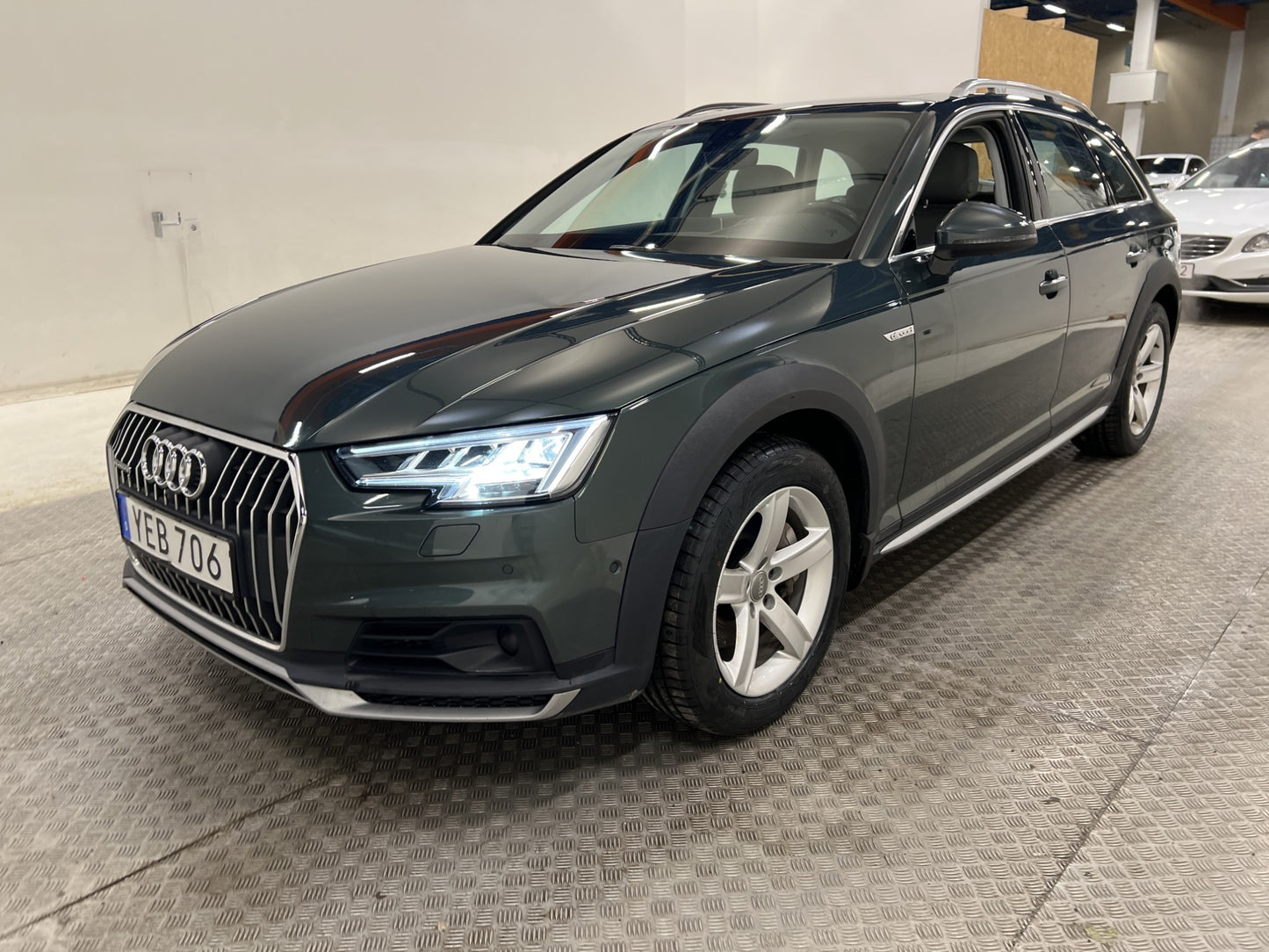 Audi A4 Allroad TDI Q 218hk Pano B&O Cockpit 360° HUD Drag