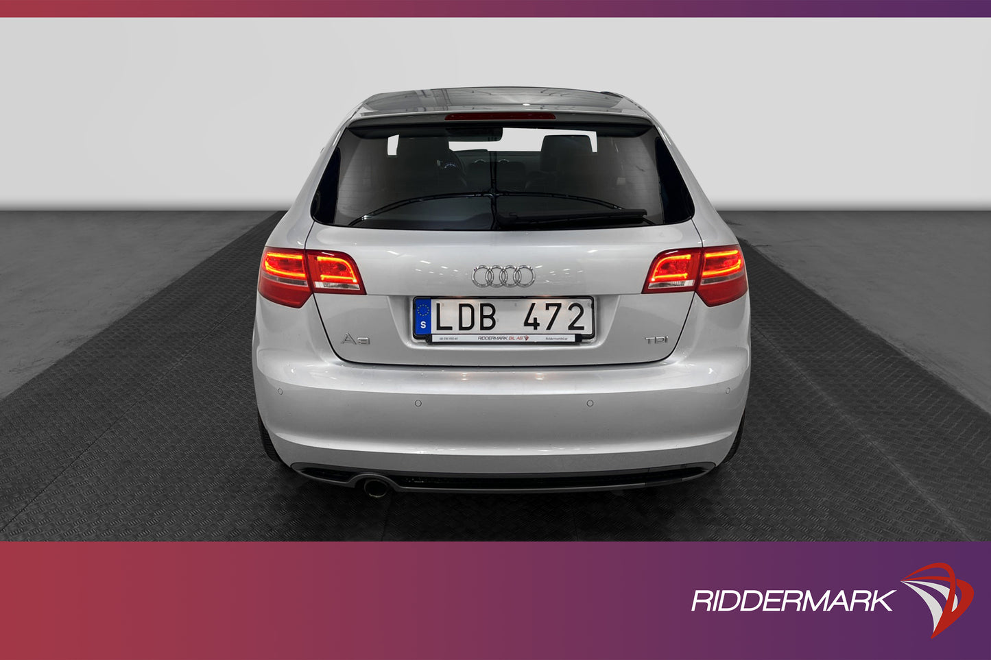 Audi A3 Sportback 2.0 TDI 140hk  S-Line P-sensor LÅGMIL