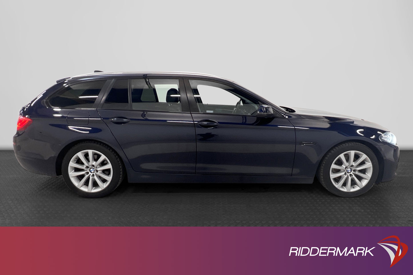 BMW 520 d xDrive Touring 190hk Navi Drag Skinn Sensorer