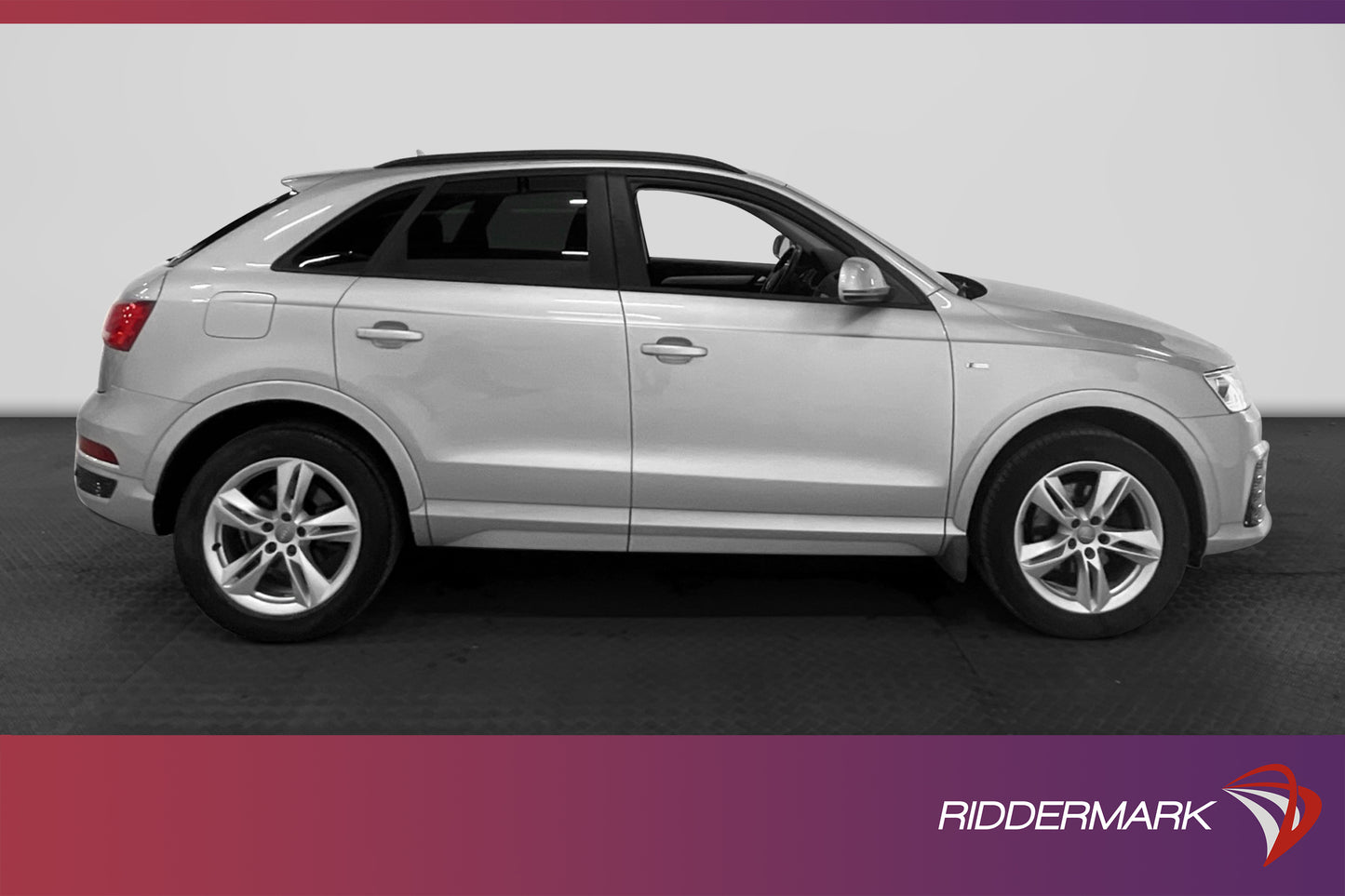 Audi Q3 2.0 TDI quattro S-line M-Värmare H-Skinn Drag