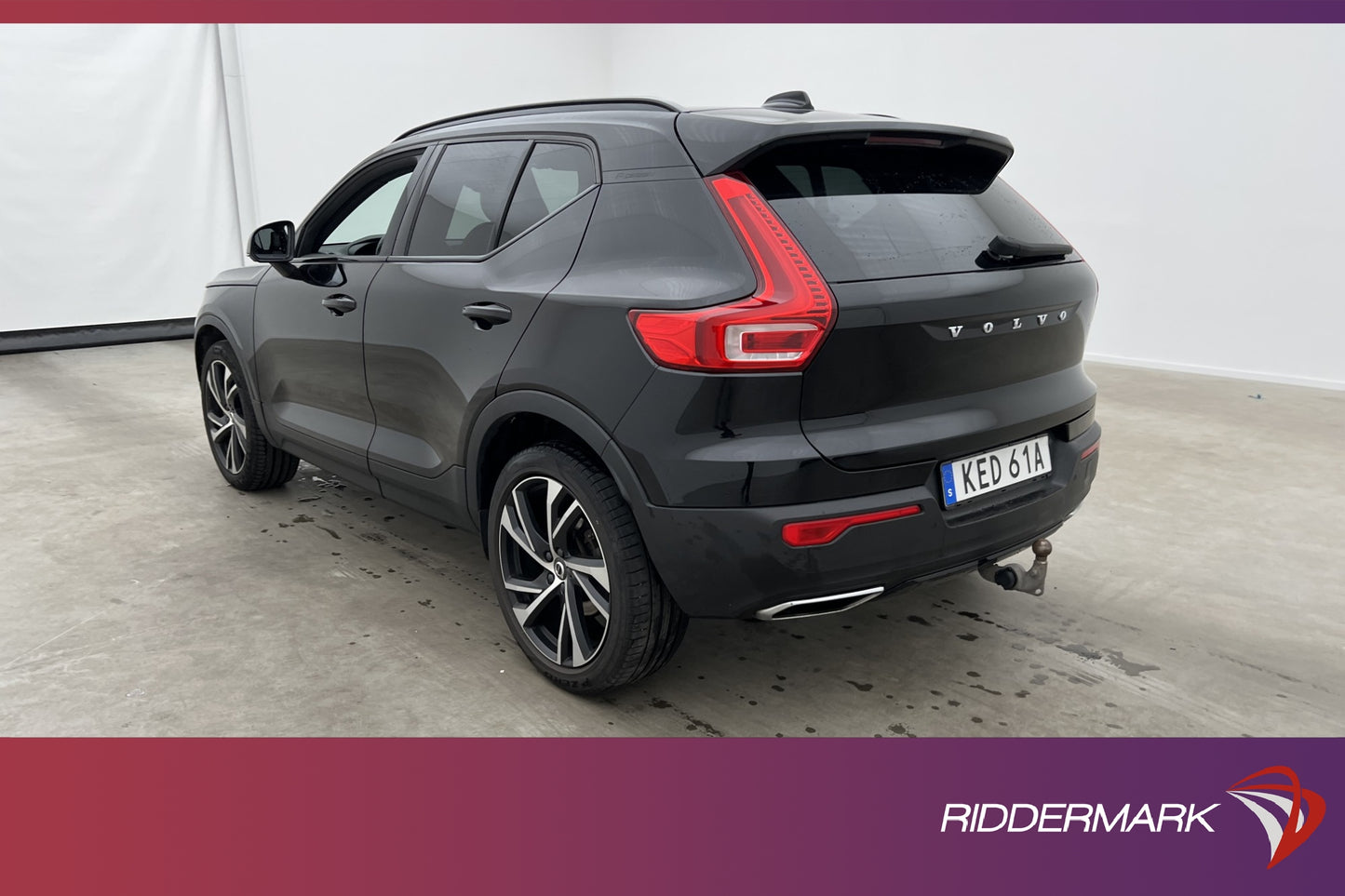 Volvo XC40 D4 AWD R-Design VOC Värmare Kamera Navi 20" Drag