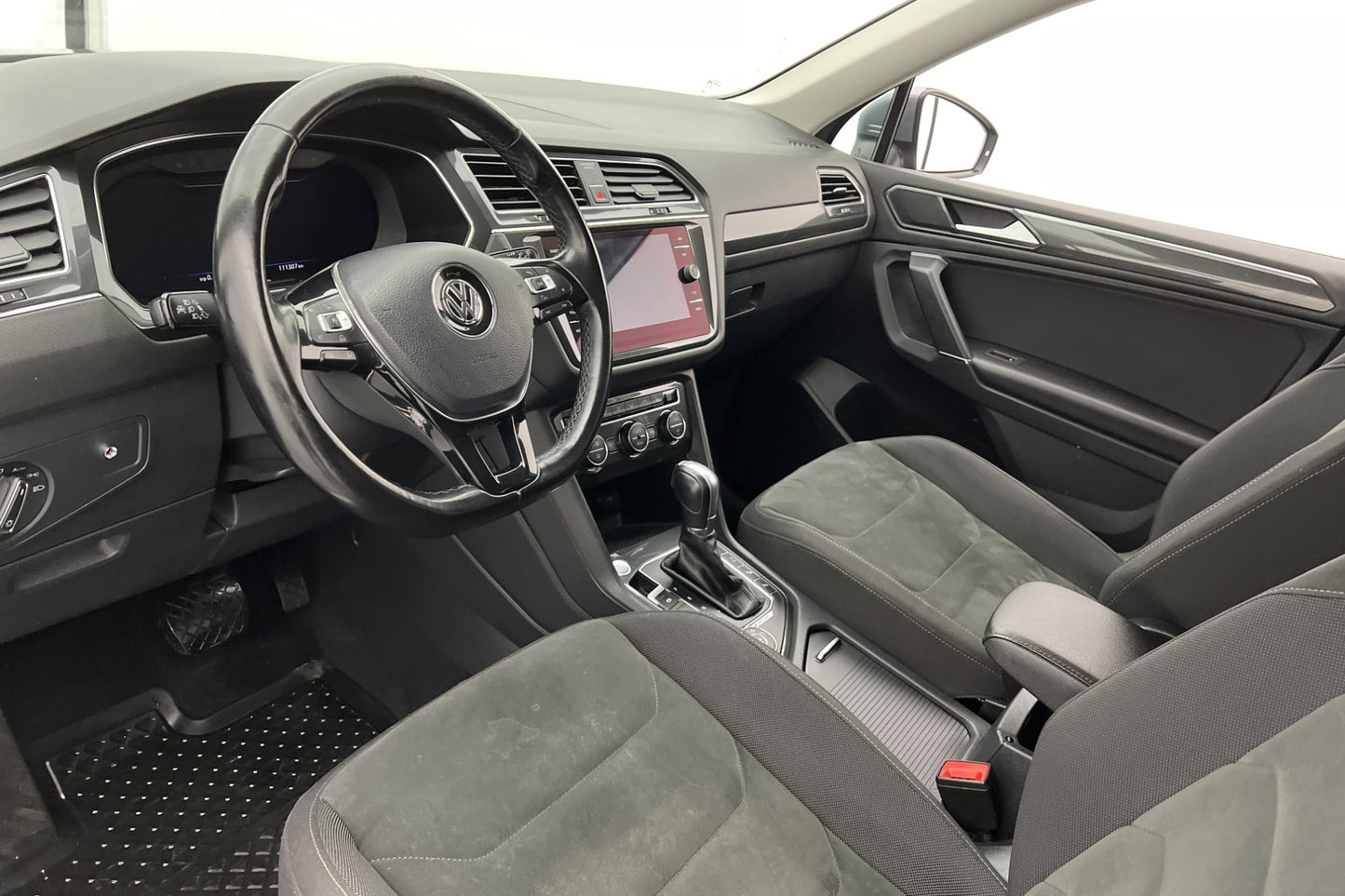 Volkswagen Tiguan Allspace 4M Premium 7-sits Cockpit Värmare