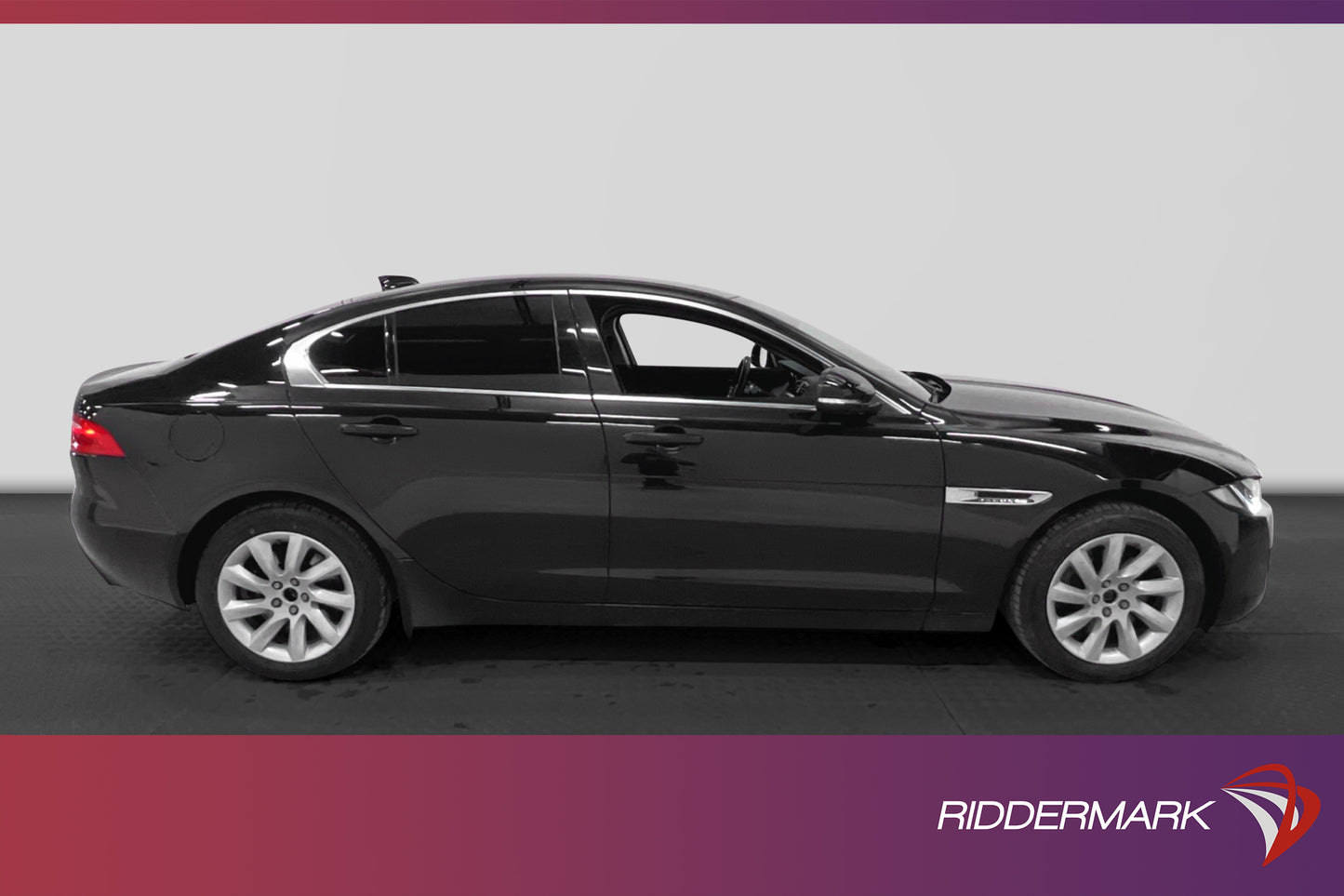 Jaguar XE 20d AWD 180hk Prestige Värmare Kamera Välservad