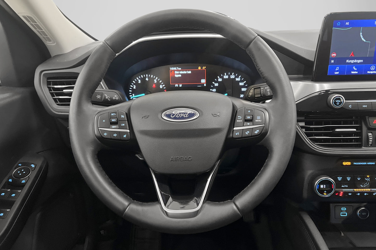 Ford Kuga 1.5 EcoBoost 150hk Titanium Rattvärme Navi CarPlay