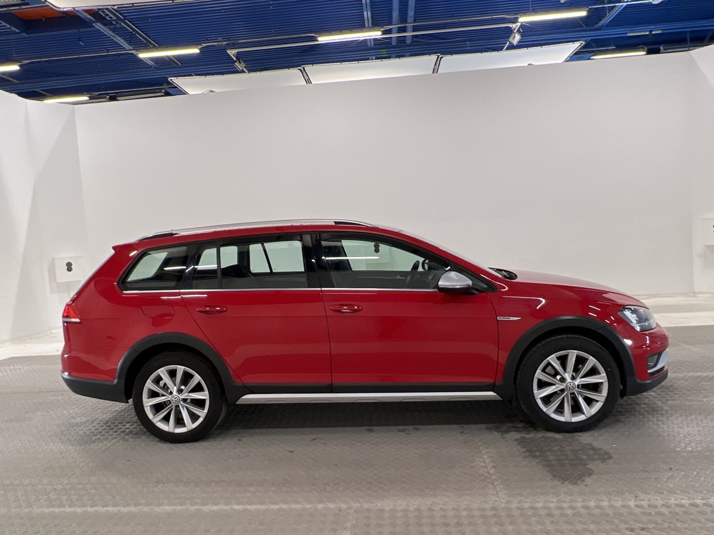 Volkswagen Golf Alltrack 2.0 TDI 4M 184hk Värmare B-kam Drag