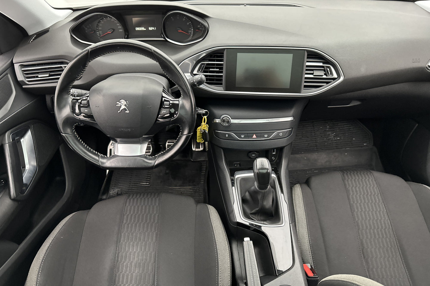 Peugeot 308 1.2 e-THP 110hk Active Pano Kamera Navi Välserv