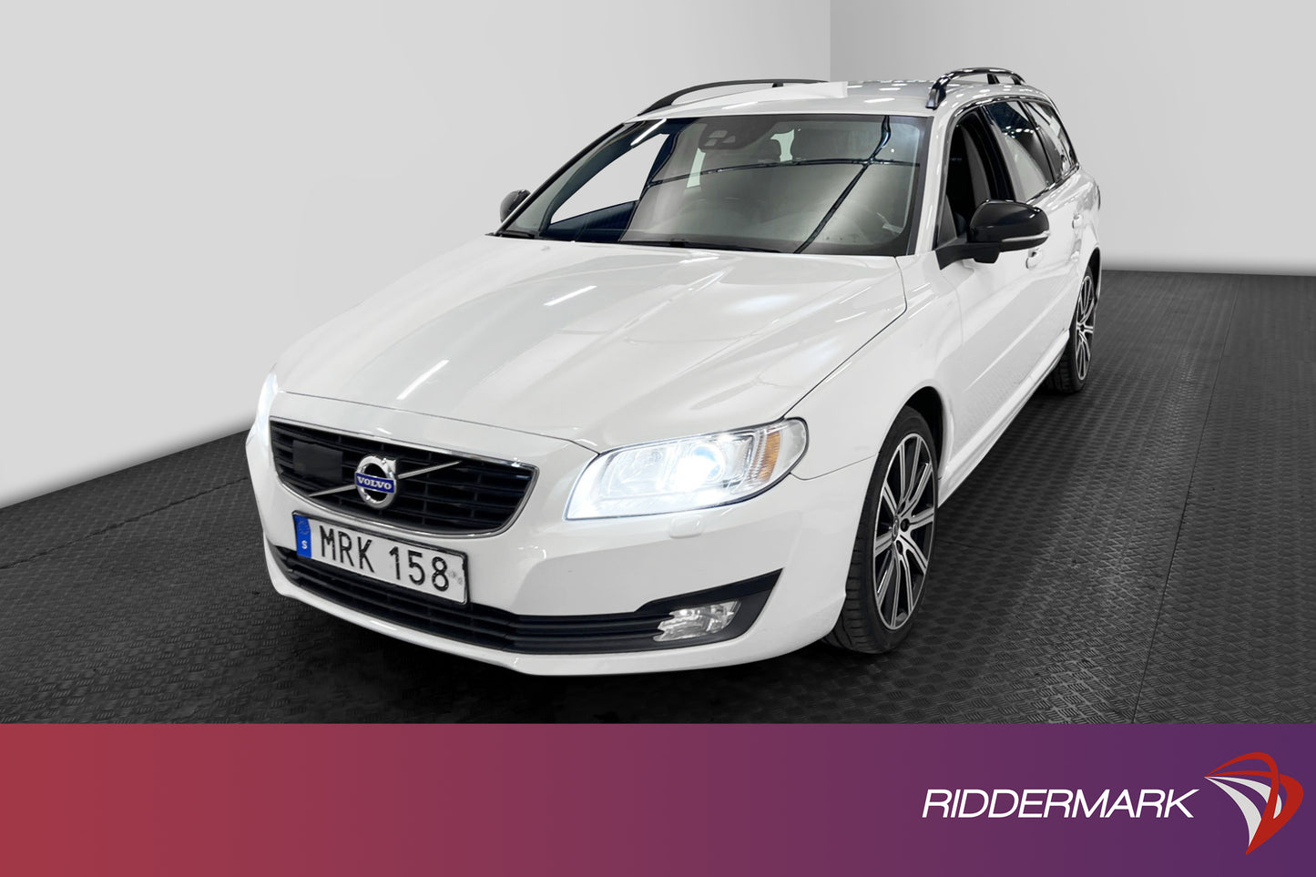 Volvo V70 D4 181hk AWD Dynamic VOC Navi D-värm Drag Navi