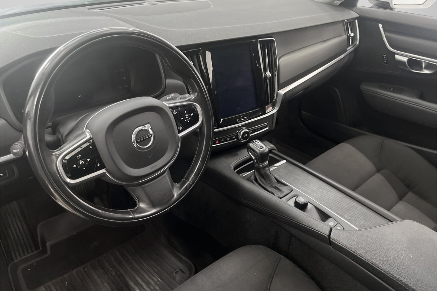 Volvo V90 D3 150hk Business Värmare Sensorer Carplay Välserv