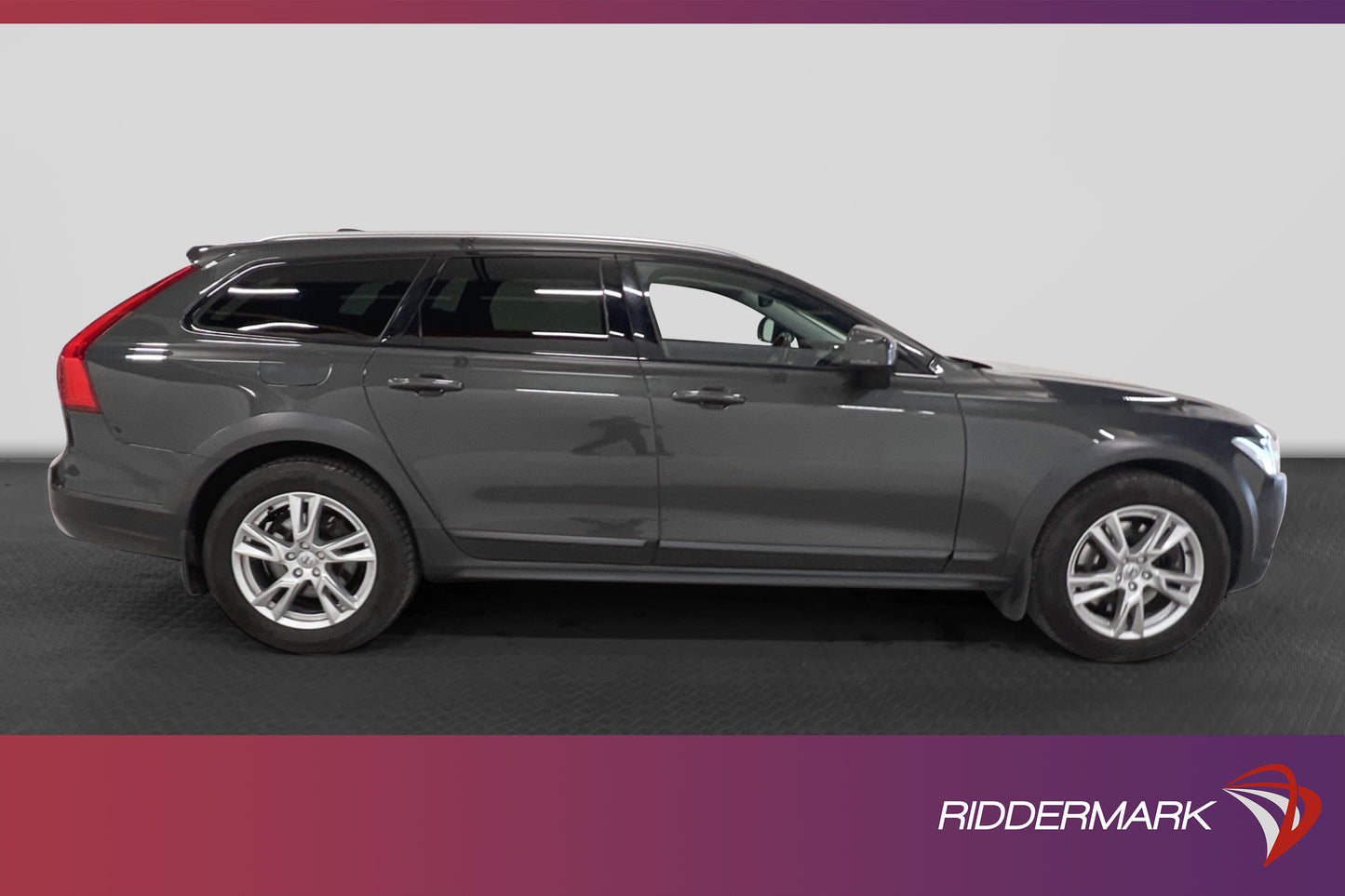 Volvo V90 Cross Country D4 AWD Värmare Pano H/K 360° VOC