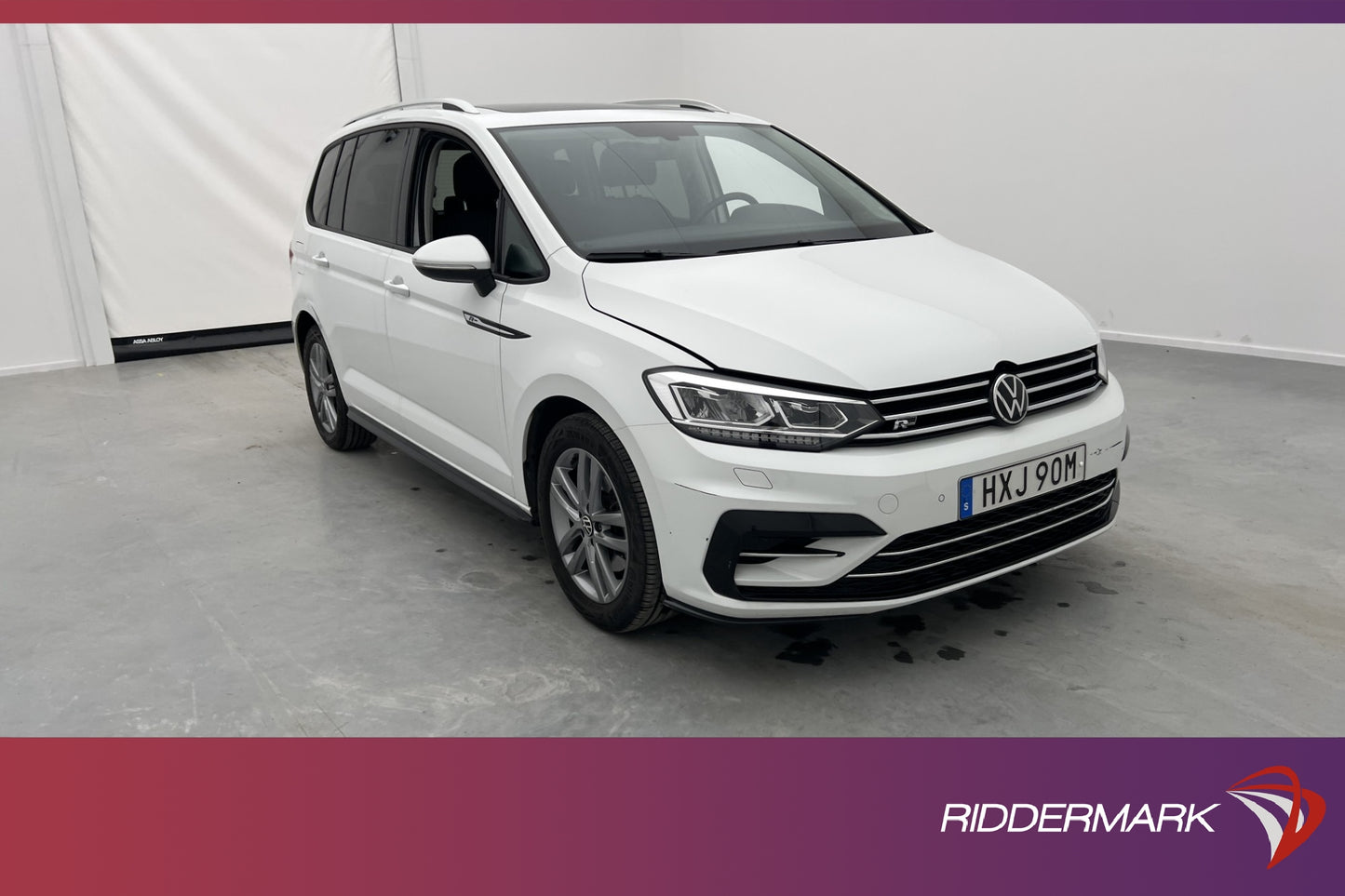 Volkswagen Touran TSI 150hk R-Line 7-sits Pano Kamera Drag