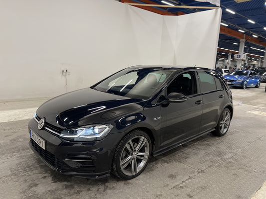 Volkswagen Golf 1.4 TSI 150hk R-Line Cockpit Värmare Skinn