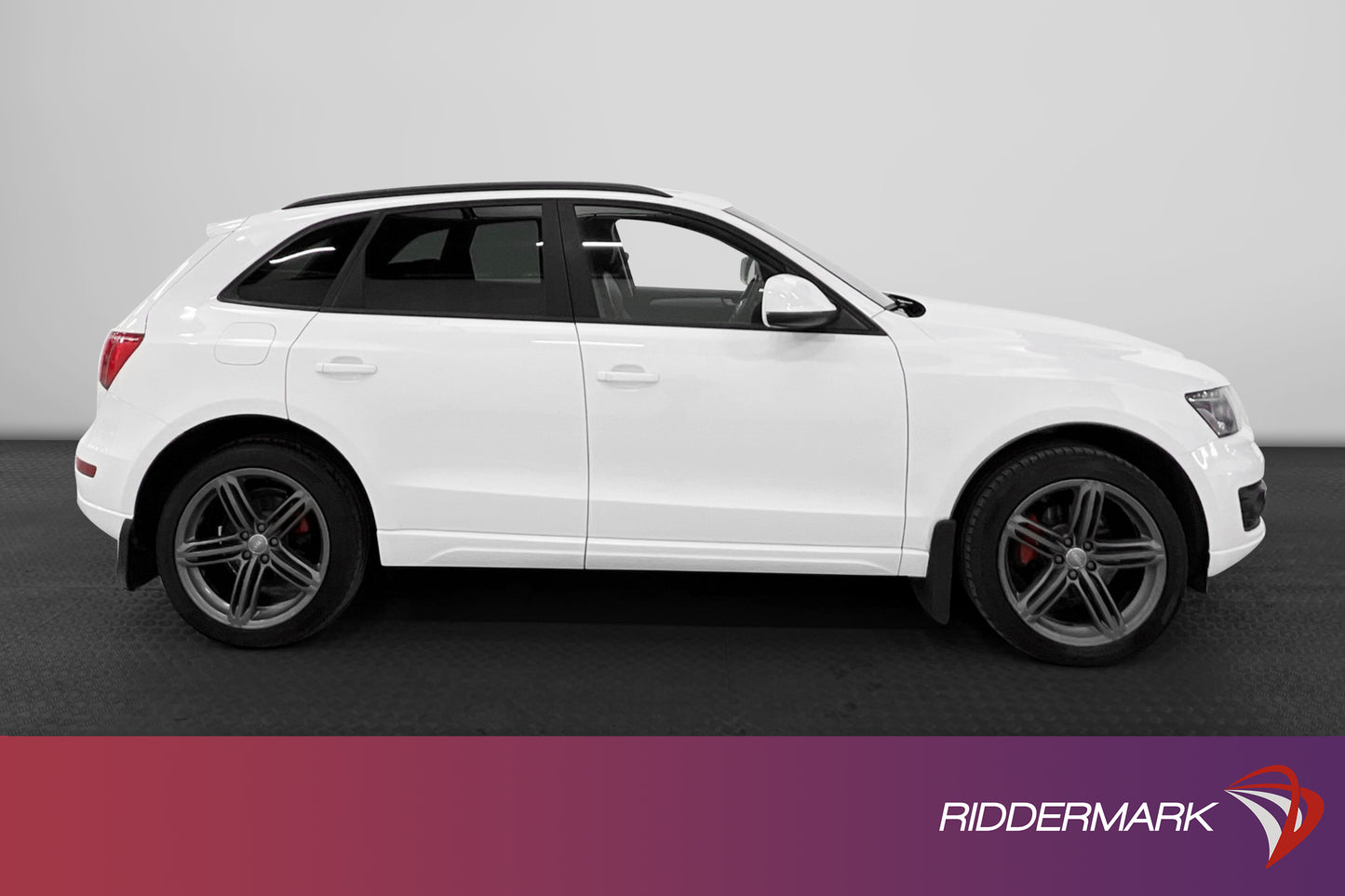 Audi Q5 2.0 TDI Quattro 170hk Proline Pano Skinn M-värm Drag