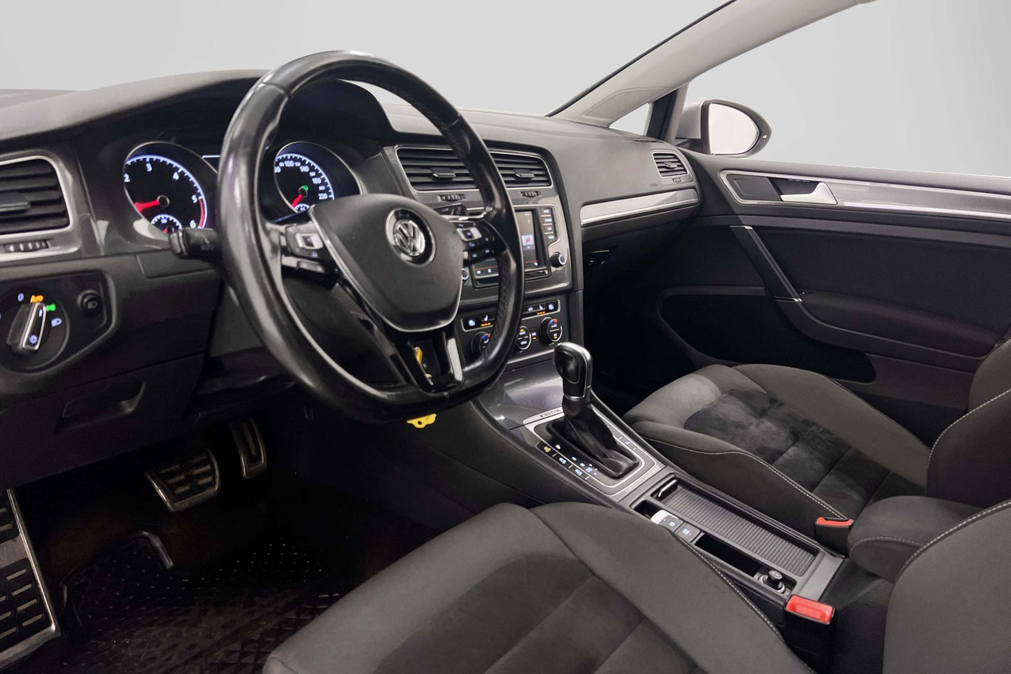 Volkswagen Golf Alltrack 4M 184hk Premium Värmare B-Kam Drag