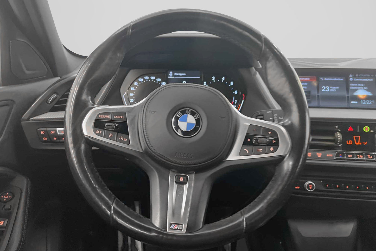 BMW 118i 136hk M Sport HiFi Kamera H-skinn Rattvärme MOMS