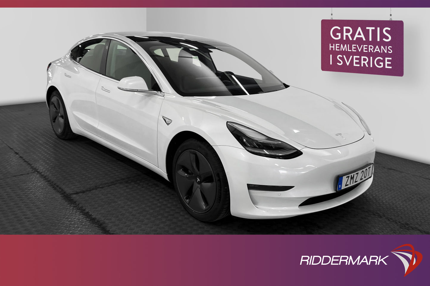 Tesla Model 3 Long Range AWD 440hk Svensksåld Dragkrok MOMS