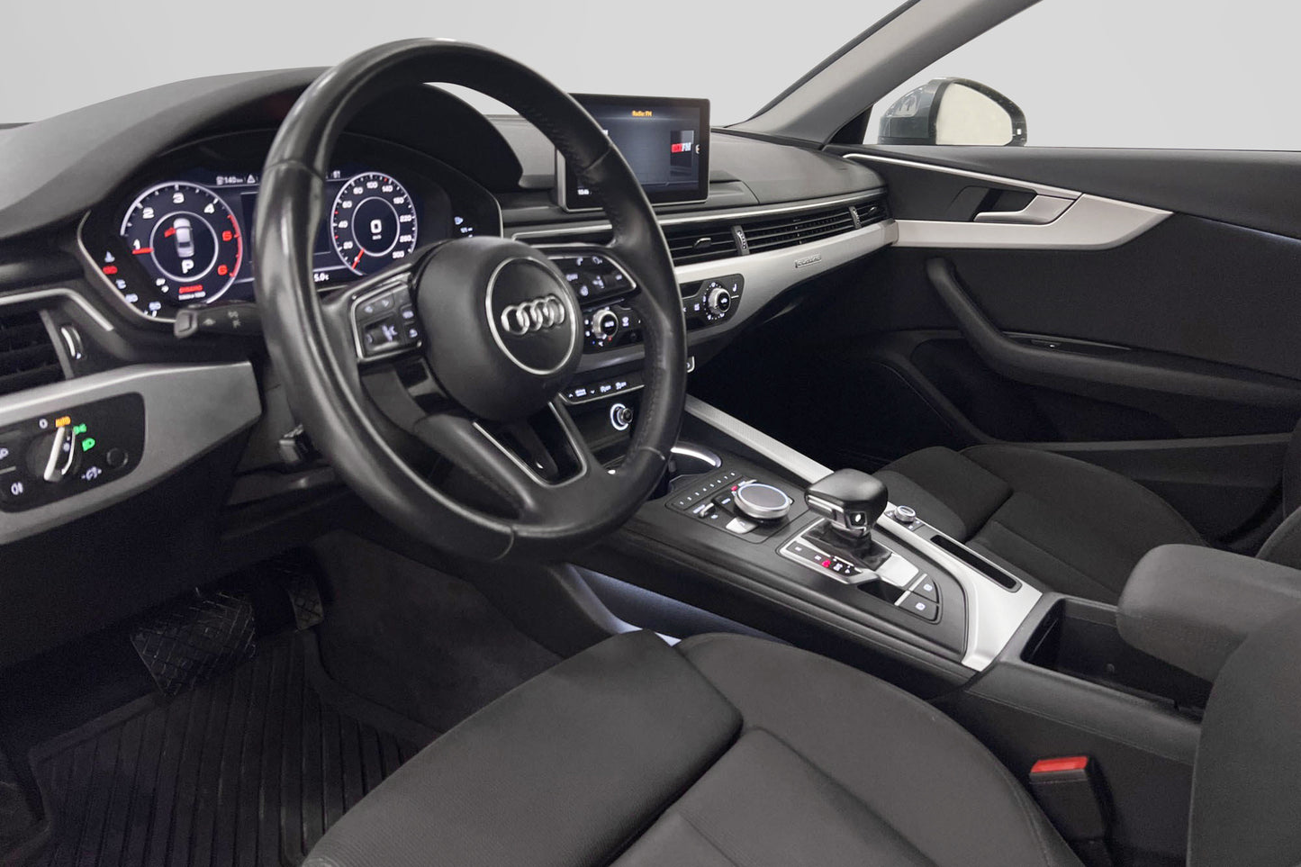 Audi A4 Sedan 40 TDI Q 190hk Cockpit Värmare Drag