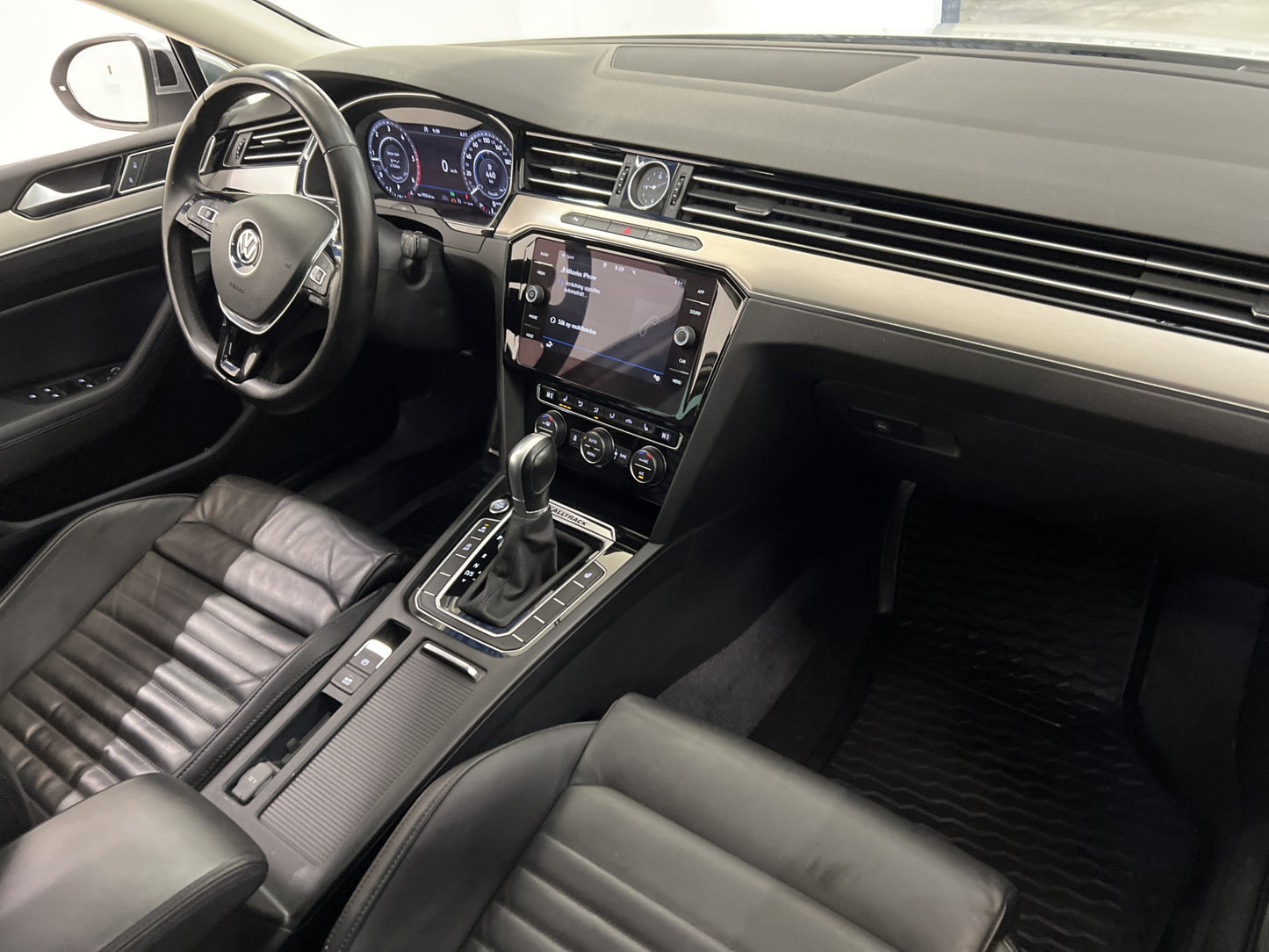 Volkswagen Passat Alltrack 2.0 TDI 4M Cockpit D-Värm Skinn