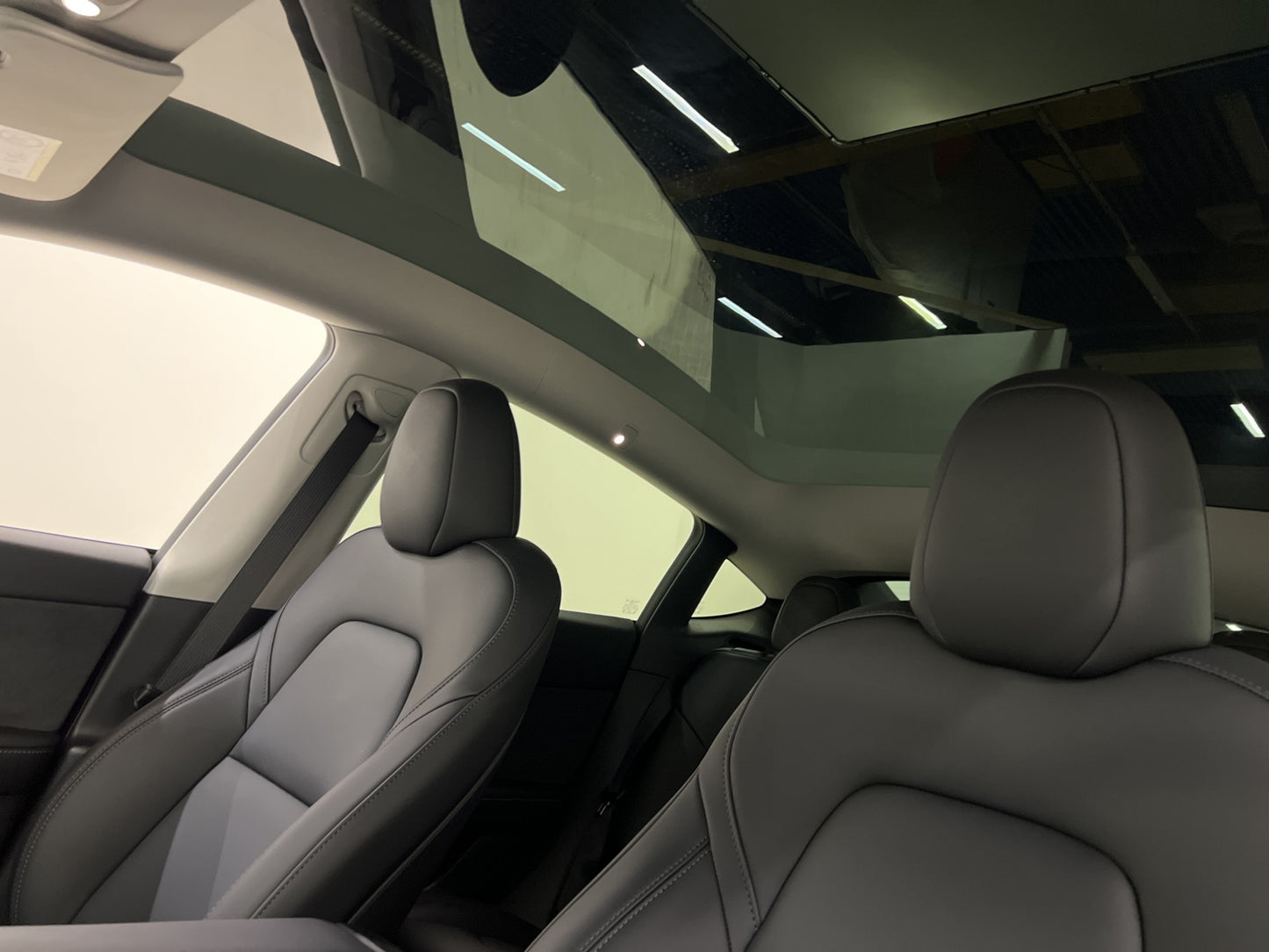 Tesla Model Y Standard Range 299hk Svenskåld Autopilot