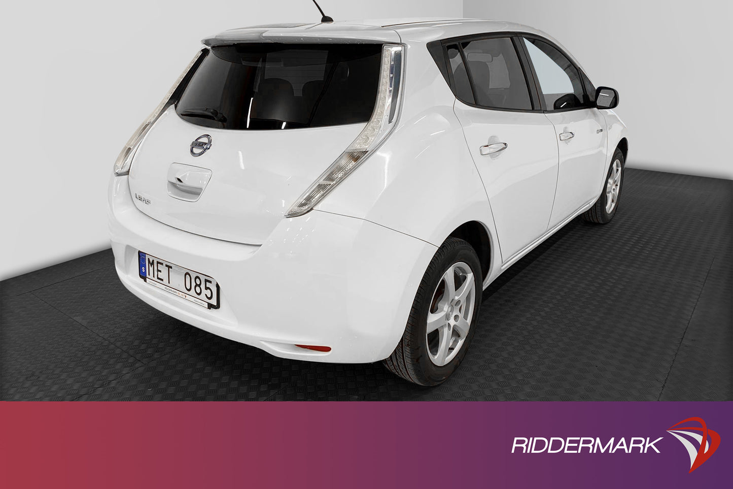 Nissan Leaf 24kWh Tekna 360° BOSE Skinn Navigation