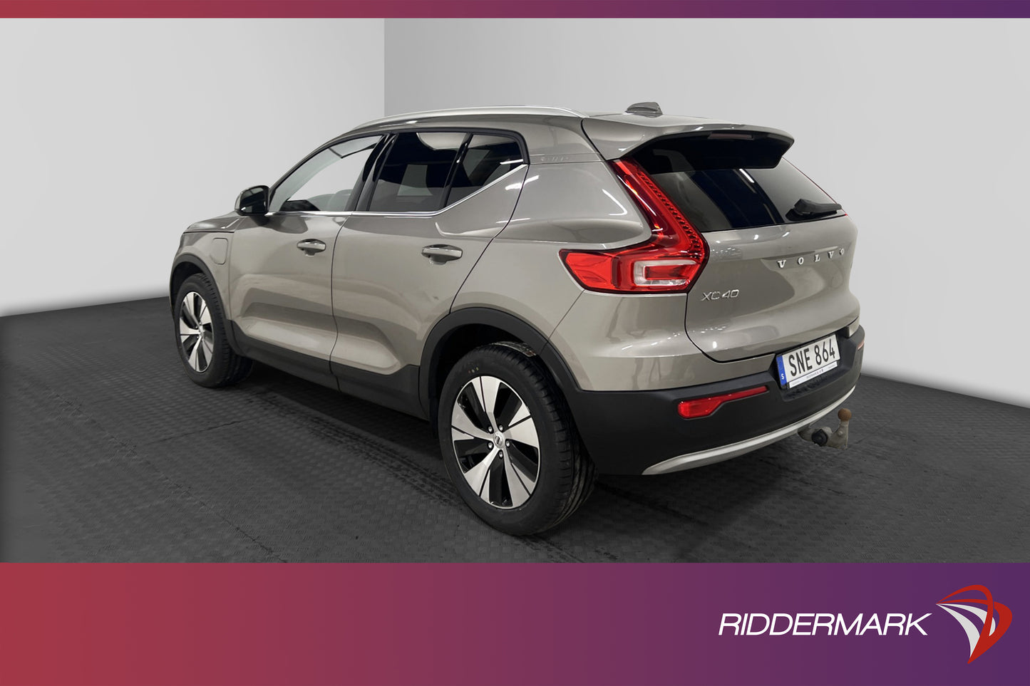 Volvo XC40 Recharge T5 262hk Inscription H/K Pano Drag 360*