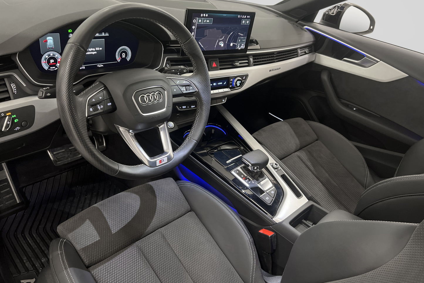 Audi A4 Avant 40 TDI Q 190hk S-Line Pano Cockpit B&O Drag