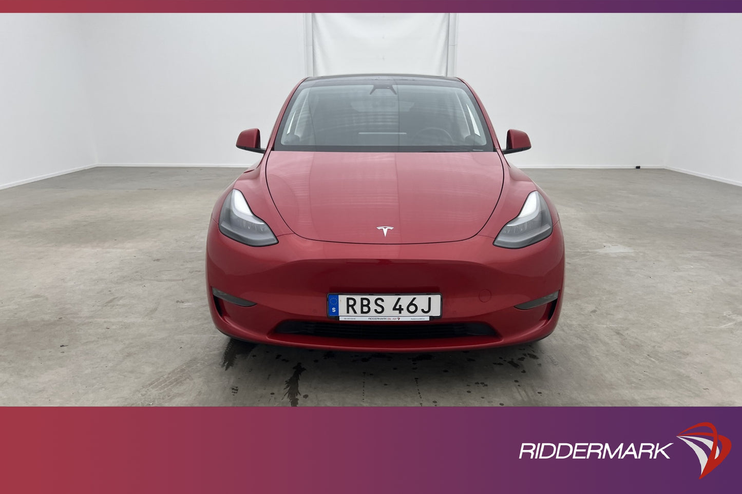 Tesla Model Y Long Range AWD En-bruk Dragkork MOMS Sv.Såld