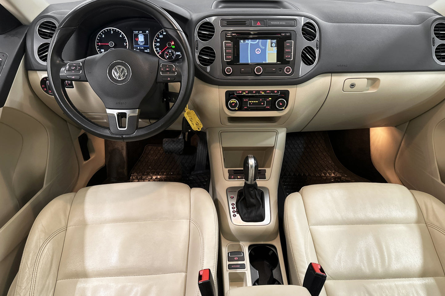 Volkswagen Tiguan TDI 4M 177hk R-Line Pano Värm Kamera Navi